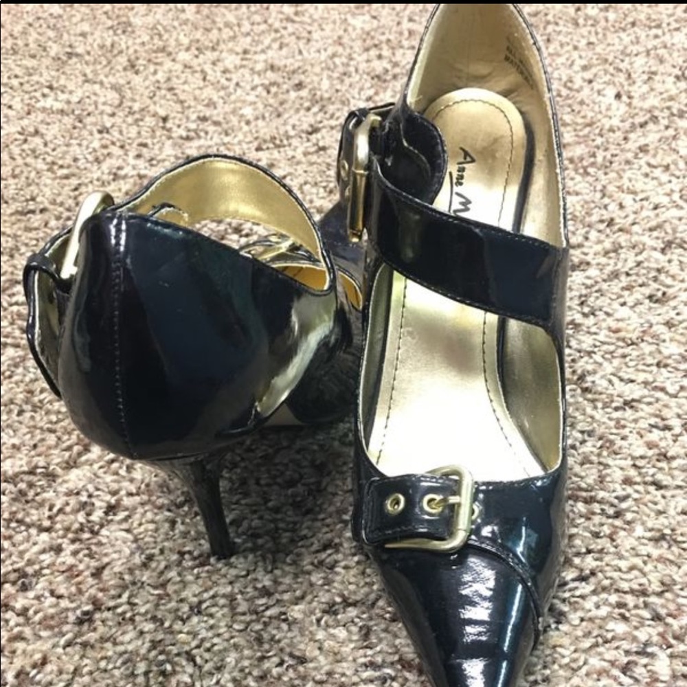 High heels leather black